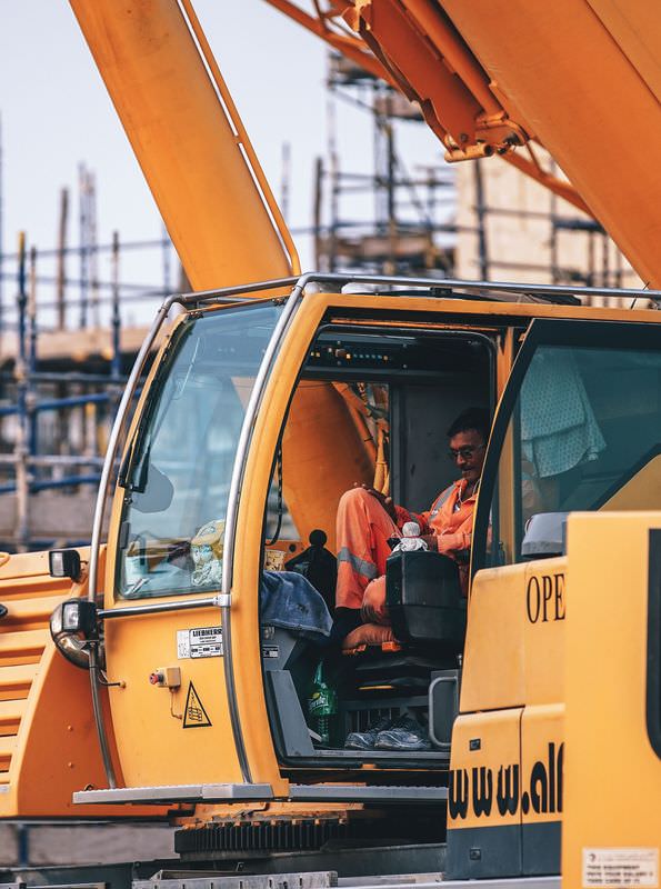 Heavy Equipment Rental, Excavators, Skid Steer, TRACTOR, Lift